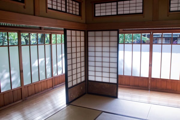 Ohsetsuma, à gauche de l'entrée
